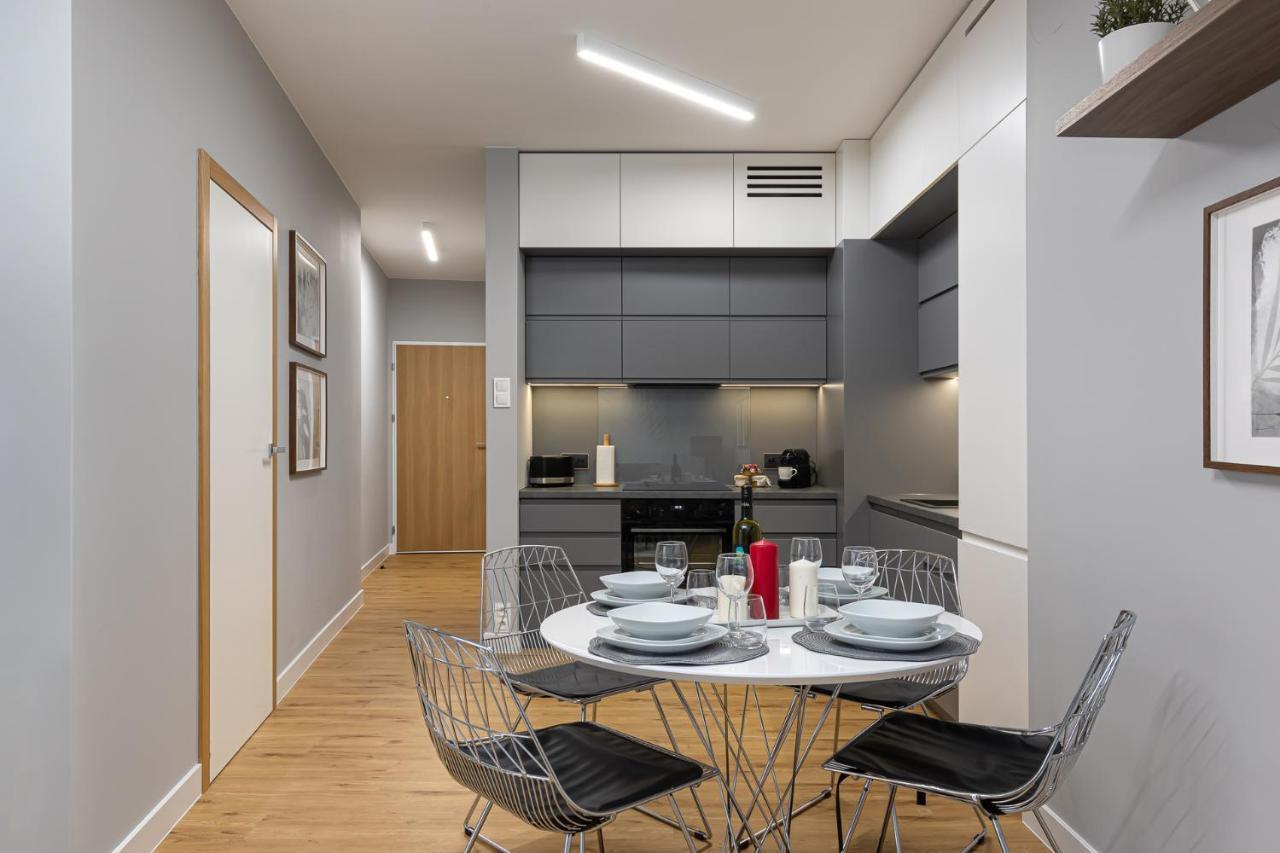 Ecru Luxurious Apartment In Port Praski With Balcony Wwa35 Warschau Buitenkant foto